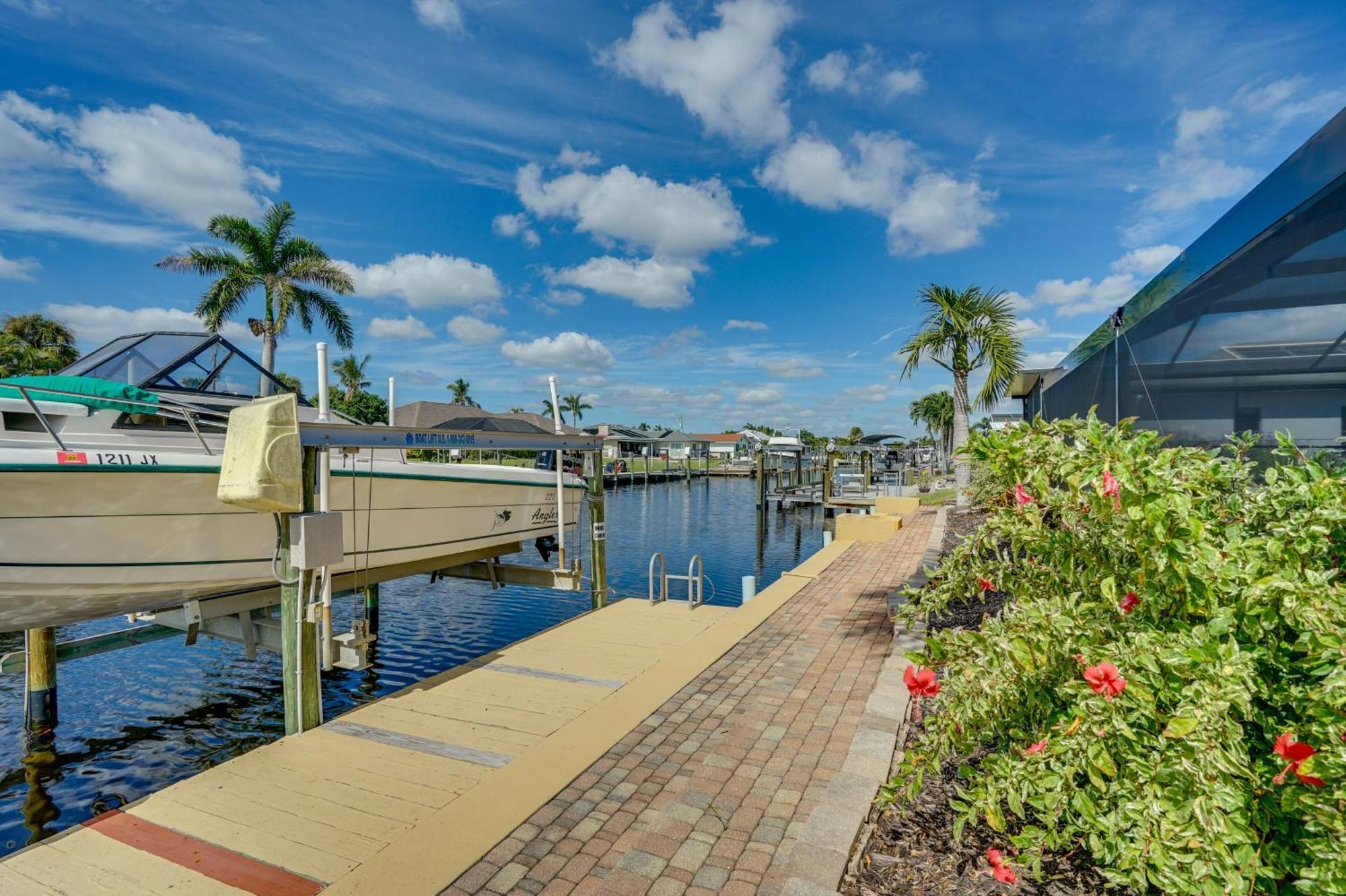 Beachy - Swim, Fish, Boat! Cape Coral